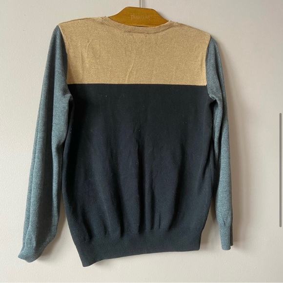 ✨3/$30✨ Old Navy Women’s Neutral Coloured Long Sleeved Top - Picture 5 of 7